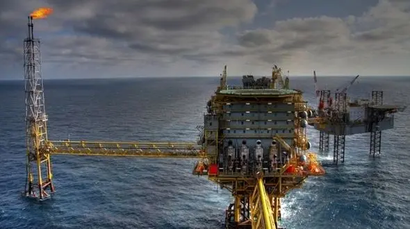 بی ارزش شدن نفت و گاز ایران در ۱۴ سال آینده اگر امروز، کربن زدایی آغاز نشود /  افزایش بحران اقتصادی و بیکاری 