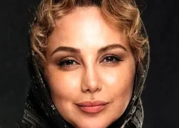 عکس / بهنوش بختیاری برای اثبات حرفش به قرآن متوصل شد /  به قرآن قسم نمیدونم فیلر یا رینوپلاستی چی هست سالهاست که به صورتم دست نزدم...به نظرم یک جور توهینه