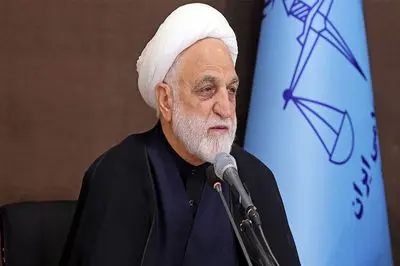  حق هیچ فردی از کارکنان و سپرده‌گذاران بانک  آینده ضایع نشود/ یک متخصص و محقق ایرانی در استانبول بازداشت است