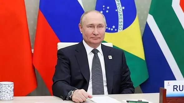 پوتین: بریکس بخش اصلی جامعه بین‌المللی را تامین می‌کند