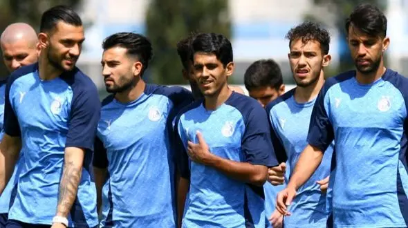 بازگشت اسلامی به تمرین استقلال بعد از 50 روز!