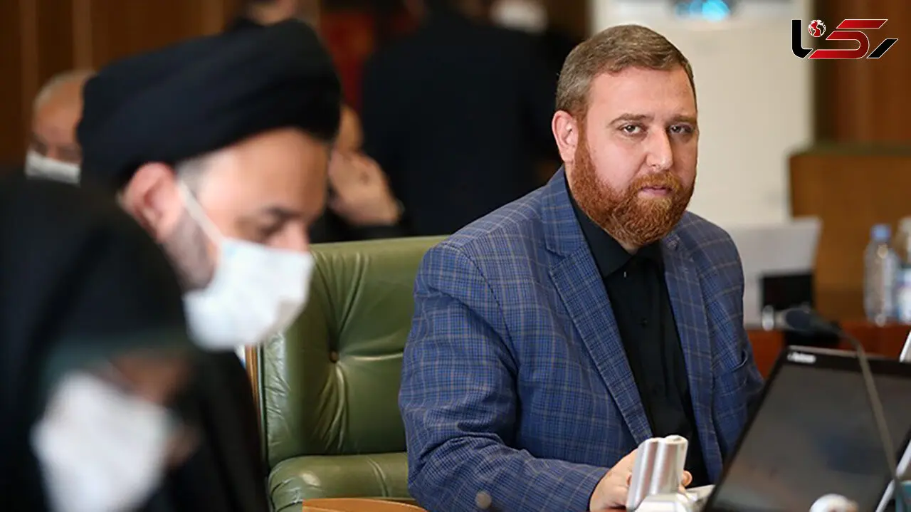 کنایه سنگین عضو شورای شهر تهران در صحن علنی: زاکانی در شورای شهر سینه چاکانی دارد!