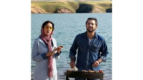 عکس دیده نشده از بهرام رادان در حال پختن جوجه کباب کنار دریا +عکس 