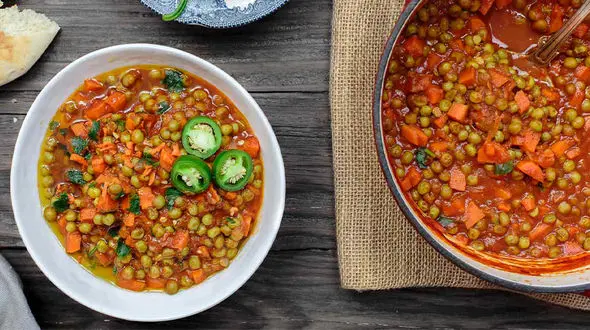 خورشت نخود فرنگی سرشار از ویتامین ها + دستور تهیه