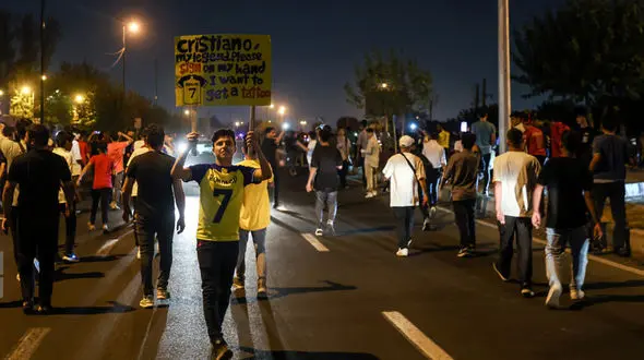 تقلید چینی‌ها از هواداران پرسپولیس!