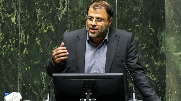  چرا اکبر طبری با۳۰ سال حبس آزاد است؟! / متهمان اصلی پرونده چای دبش فرار کرده‌اند