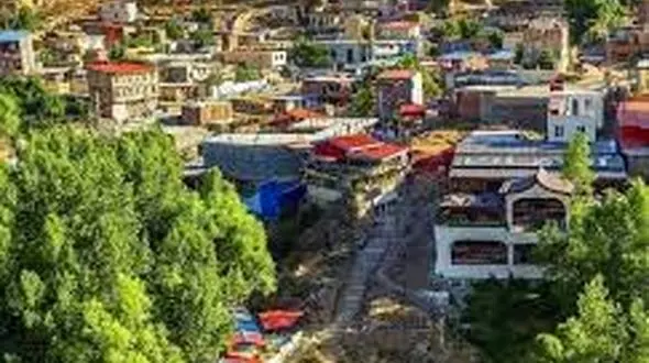 جاده اصلی روستای نمونه گردشگری ویلادره آسفالت شد