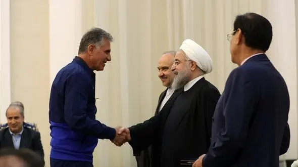 پاداش رئیس جمهور به بازیکنان تیم ملی فوتبال و داوران چه بود؟ + عکس 