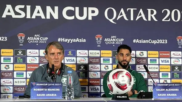 گرد و خاک روبرتو مانچینی در نشست خبری/ یاغی‌ها دیگر رنگ تیم ملی عربستان را نمی‌بینند!