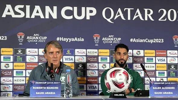 گرد و خاک روبرتو مانچینی در نشست خبری/ یاغی‌ها دیگر رنگ تیم ملی عربستان را نمی‌بینند!