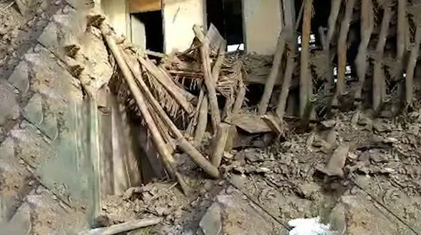 ریزش سقف یکی از مغازه های قدیم تبریز + فیلم