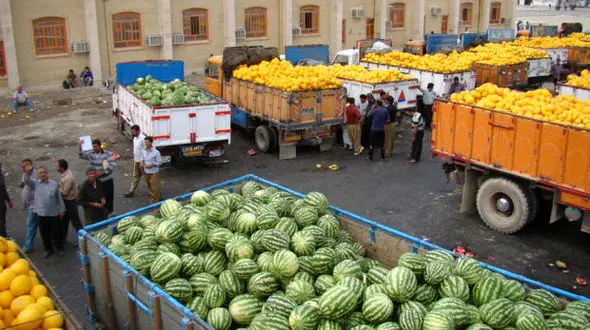 مشکل معطلی ۴۰۰ کامیون هندوانه صادراتی در مرز مهران حل شد