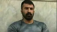 فیلم / پدر وحید مرادی از چگونگی قتل پسرش در زندان پرده برداشت ! / 32 زندانی ریختن سرش وگرنه حریفش نمی شدند