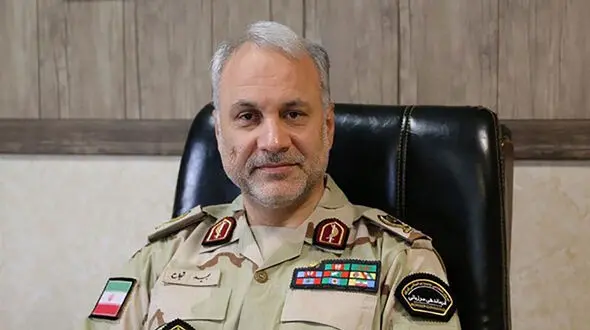 شکار پاراگلایدر قاچاقچیان مواد مخدر در آسمان مرزی ایران 