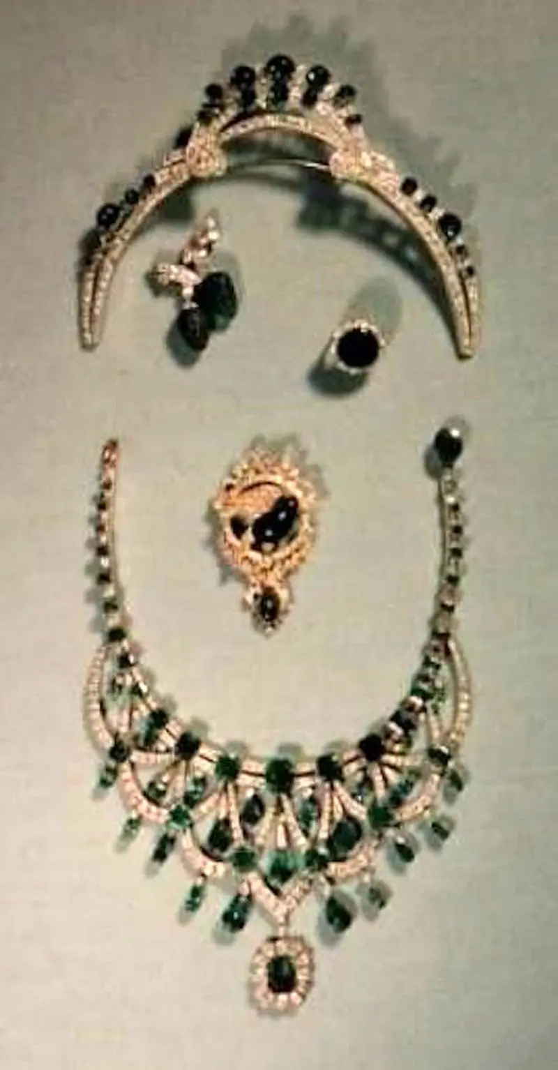 جواهرات عروسی ثریا اسفندیاری