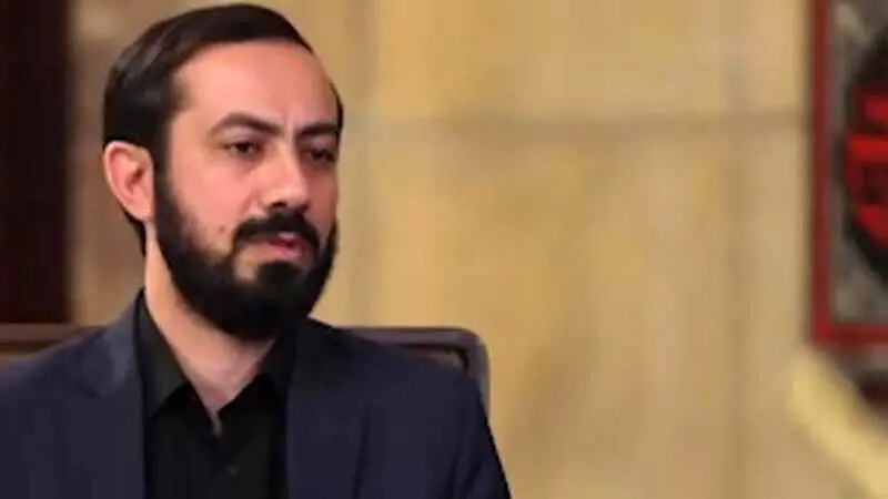 مهدی مجاهد ، معاون هماهنگی، پیگیری های ویژه و خدمات مدیریت دفتر رئیس جمهور در دولت سیزدهم و کارشناس حقوق