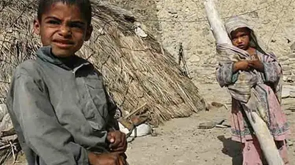 قاچاق خرد سوخت برای خرید چند قرص نان در سیستان و بلوچستان