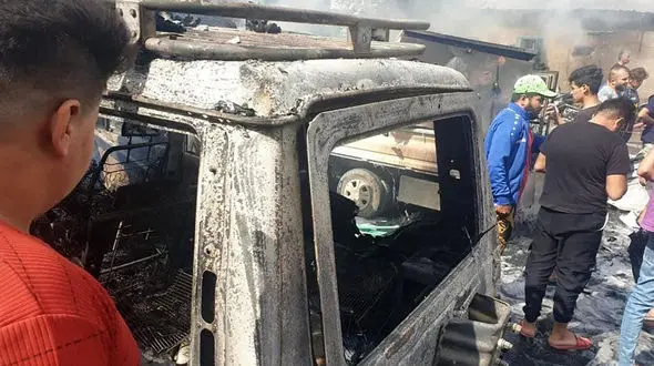 علت انفجار در بغداد چه بود؟!/  یک خودرو همه جا را به آتش کشید!