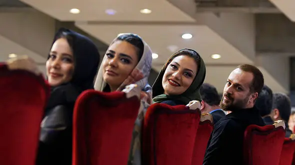 از حاملگی شبنم مقدمی تا لهجه افعانی لیندا کیانی