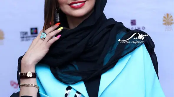 سلفی نفیسه روشن 