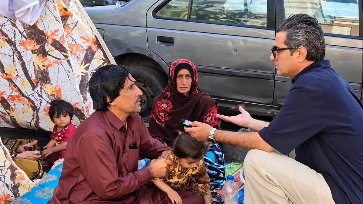 32 روز زندگی خانواده بلوچ در چادر؛ آنها چشم انتظار کمک پزشکی اند