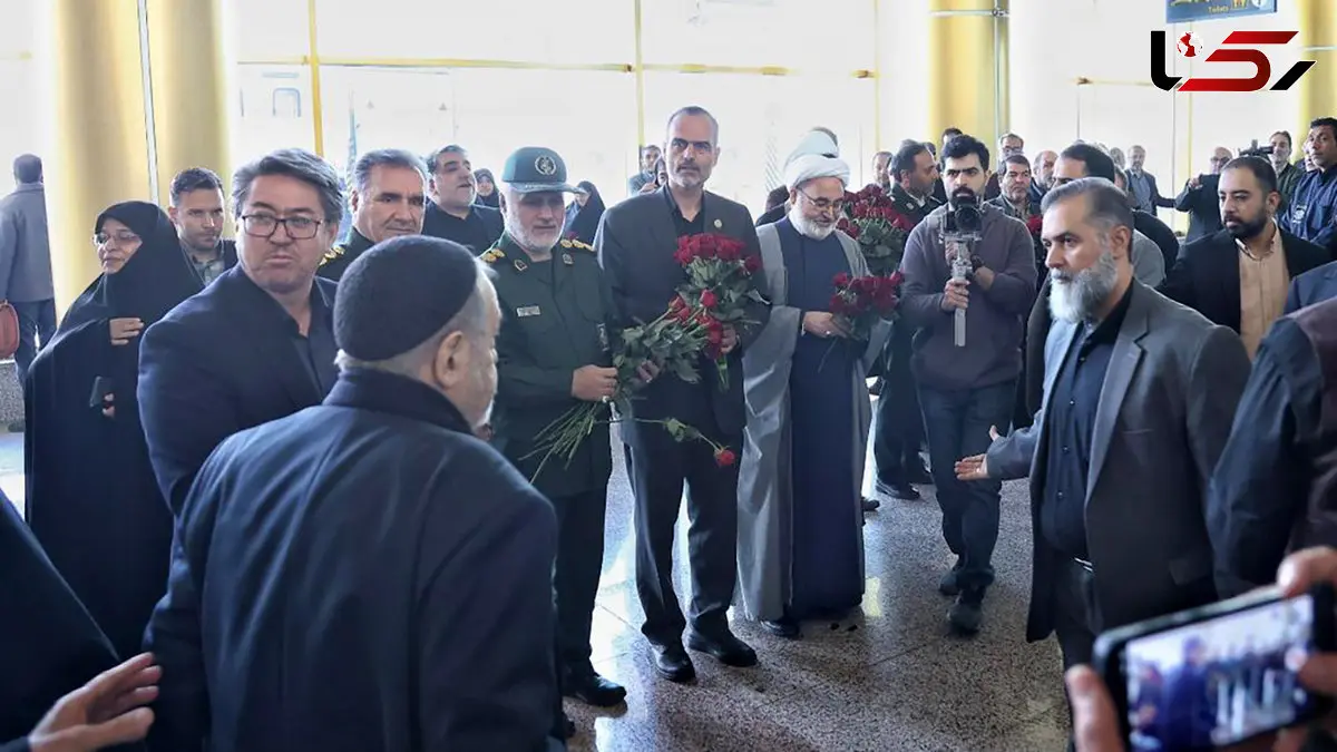 پیرغلامان حسینی وارد مشهد شدند / افتتاح «گذر پیرغلامان» در شارستان شهید شوشتری