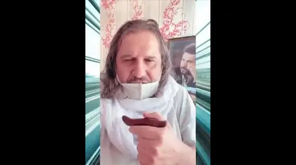 انتقاد عمو فردوس از حذف عکس دختران و نام خودش + فیلم
