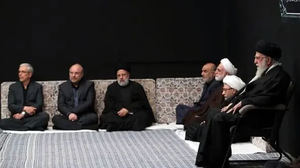 عکسی از همنشینی آملی لاریجانی و محسنی اژه ای در محضر رهبری