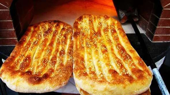 نان بربری و سنگک در شمال تهران آزادپز شد؛ از این پس ساکنان این مناطق نان را گران‌ تر می‌ خرند؟
