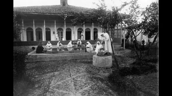 عکس هایی دیدنی از خانه دختر ناصرالدین شاه در 110 سال پیش 