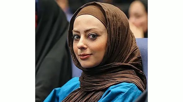 عکس متفاوت نفیسه روشن در محل کارش با استایل و تیپی باوقار  !