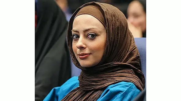 عکس متفاوت نفیسه روشن در محل کارش با استایل و تیپی باوقار  !
