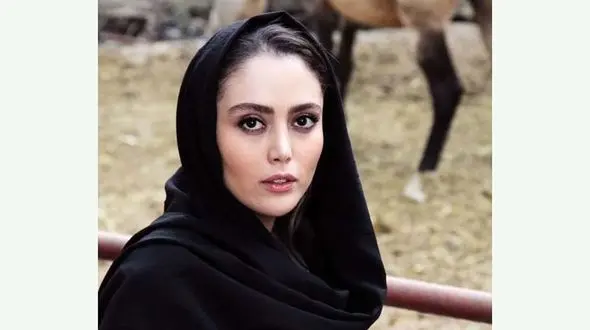 شادی مختاری در این عکس ها شبیه کیست؟! 