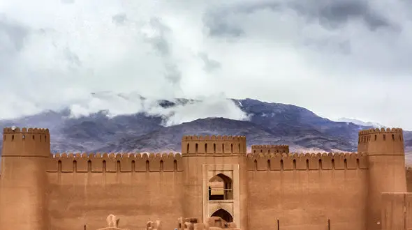 از غروب دره های مجسمه هرمز تا ارگ راین