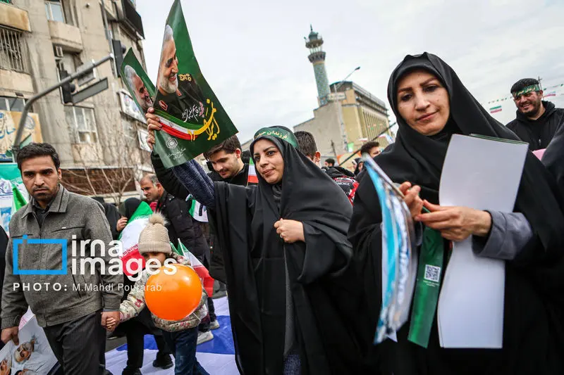 حضور مردم ایران در راهپیماتیی 22 بهمن 1404