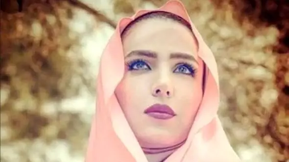 فیلم / سوگل طهماسبی بازیگر یوسف پیامبر: بخاطر حجاب مقنعه کارگردان ها به من نقش نمیدادند ... ازم روسری رنگی میخواستن و من ... ! / همین باعث شد تا بهترین نقشها به دیگران ....