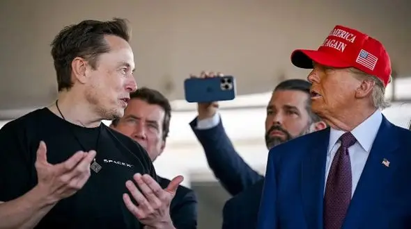 تحلیل ترامپ از ایلان ماسک : 80 درصد نابغه، 20 درصد مشکل