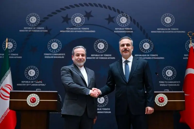  نشست خبری عراقچی  با وزیر امور خارجه ترکیه در استانبول