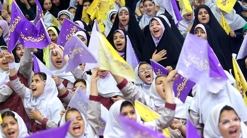 آیت الله سید ابراهیم رئیسی صبح امروز چهارشنبه در آیین گرامیداشت روز دختر و « جشن دختران آرمانی » که در مجموعه 12 هزار نفری آزادی برگزار شد
