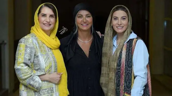 نگاهی به شیک ترین استایل های بازیگران در جشن نفس/ از فریبا نادری زیبا تا شیکی رویا جاویدنیا