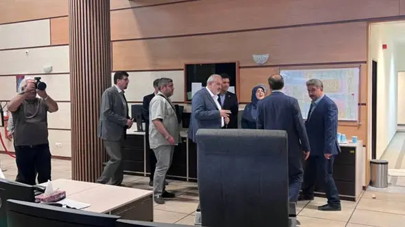 وزیر نیرو: صنعت آب و برق توان رویارویی با شرایط سخت تر از جنگ تحمیلی اخیر را دارد