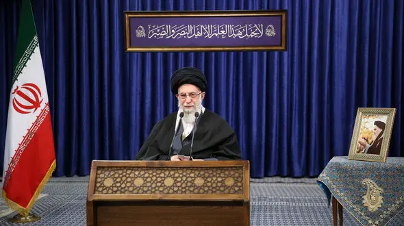 ورود واکسن کرونای انگلیسی و آمریکایی به کشور ممنوع است / رهبر معظم انقلاب فرمودند + فیلم