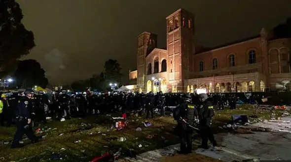 بازداشت بیش از 200 معترض در مقابل دانشگاه UCLA