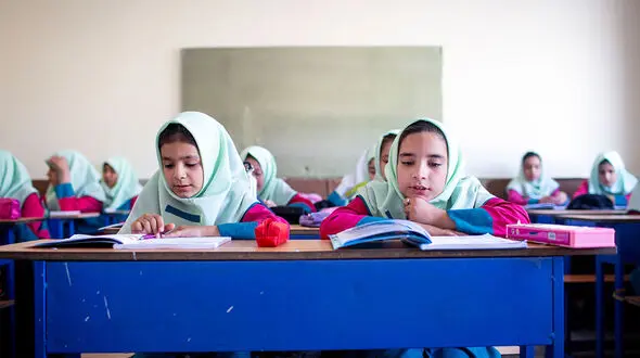 کاهش ۴ هزار کلاس پرتراکم در شهرستان‌های تهران؛ میانگین کلاس‌های ابتدایی به ۲۹ نفر رسید