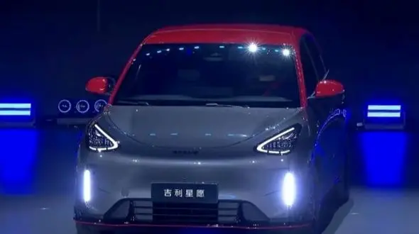 این هاچ‌ بک برقی یک میلیاردی می‌ توانست پژو 207 را کنار بزند!