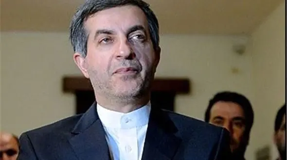  مشایی بالاخره به دادگاه آمد/ جلسه محاکمه آغاز شد 