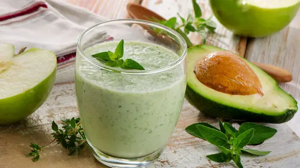 اسموتی سیب و آووکادو + طرز تهیه