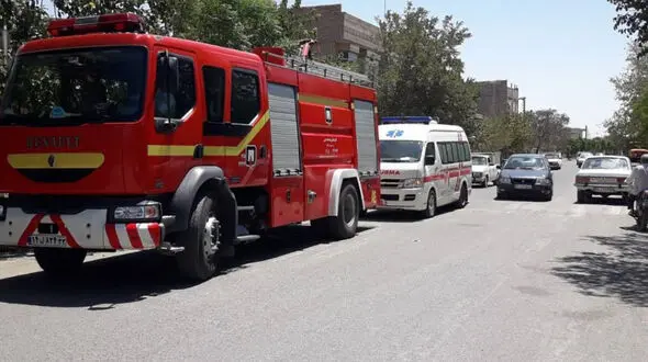 آژیر خودروی آتش نشانی شهرکرد روشن شد