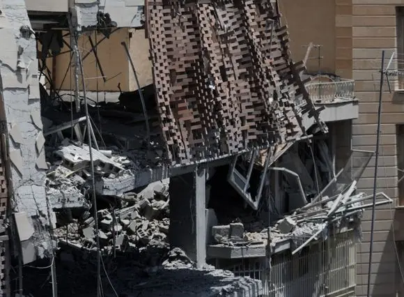 چهل روز جنگ و تهران با زخمی به پهنای ۳۹ هزار خانه زخمی/ ۹۸۴ خانه در پایتخت «ویران کامل» شدند + جدول