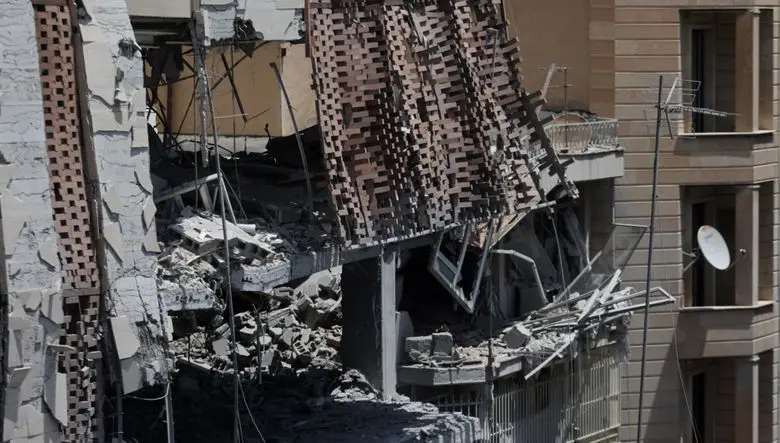 چهل روز جنگ و تهران با زخمی به پهنای ۳۹ هزار خانه زخمی/ ۹۸۴ خانه در پایتخت «ویران کامل» شدند + جدول